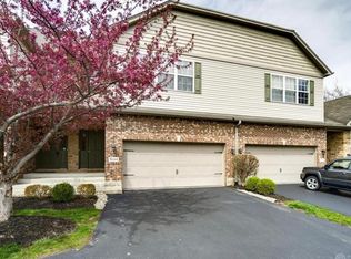 3166 Cobblestone Ln, Dayton, OH 45429