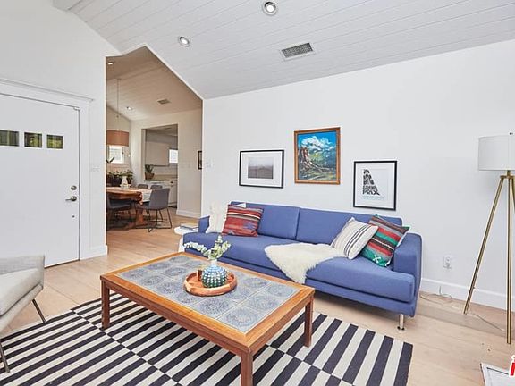 4th image of 6043 Burwood Ave