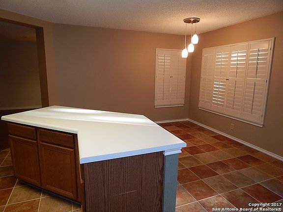 5th image of 14014 N Hills Village Dr