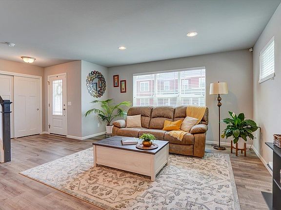 2nd image of 6130 Driscoll Dr