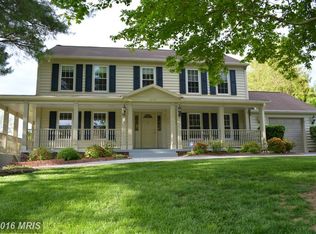 1809 Clovermeadow Dr, Vienna, VA 22182