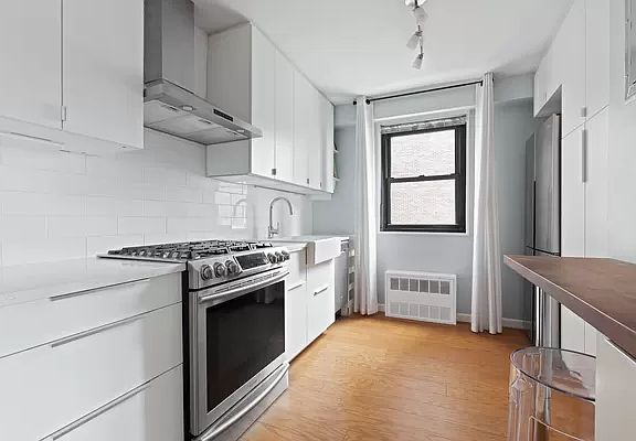 3rd image of 85 Livingston St APT 8D