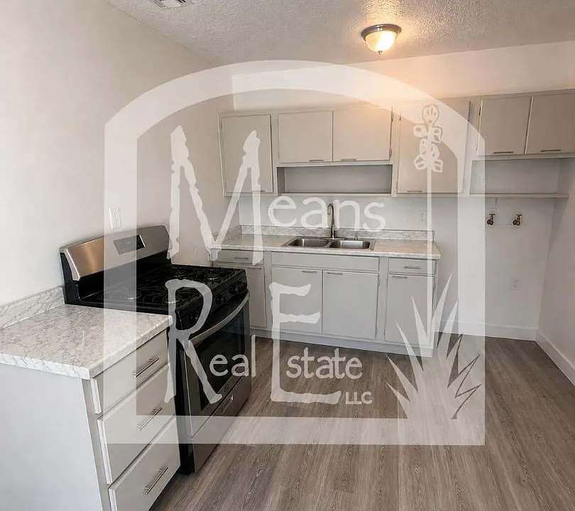 1204 W Edwards St #1
