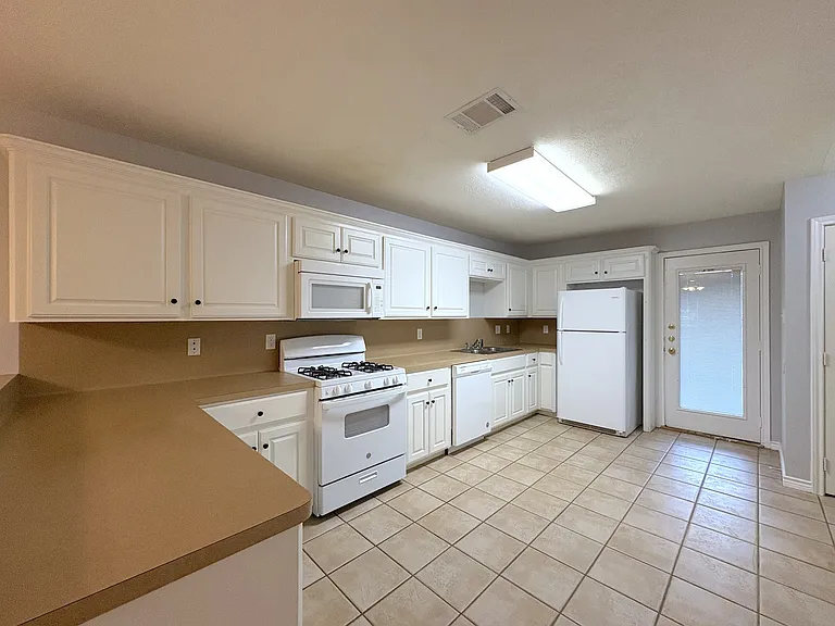 205 Cooner St — Photo 5