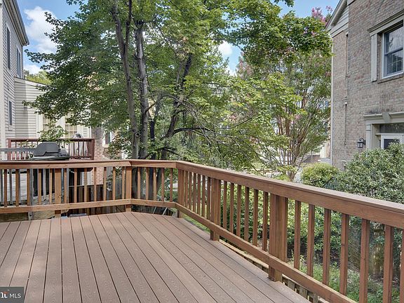 5th image of 5155 Woodfield Dr