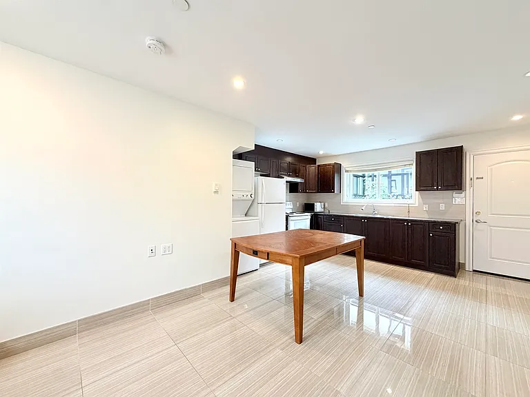 7456 Humm St #LANEWAY HOUSE — Photo 12