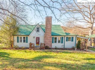 469 Smith Dixon Rd, Crumpler, NC 28617