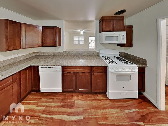 4th image of 16 Garrison Dr #16
