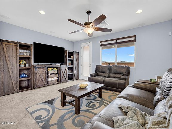 4th image of 38754 S Running Roses Ln