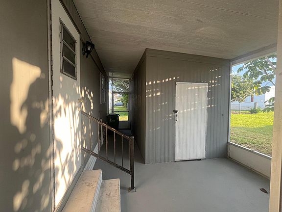 5th image of 954 Cashew Circle