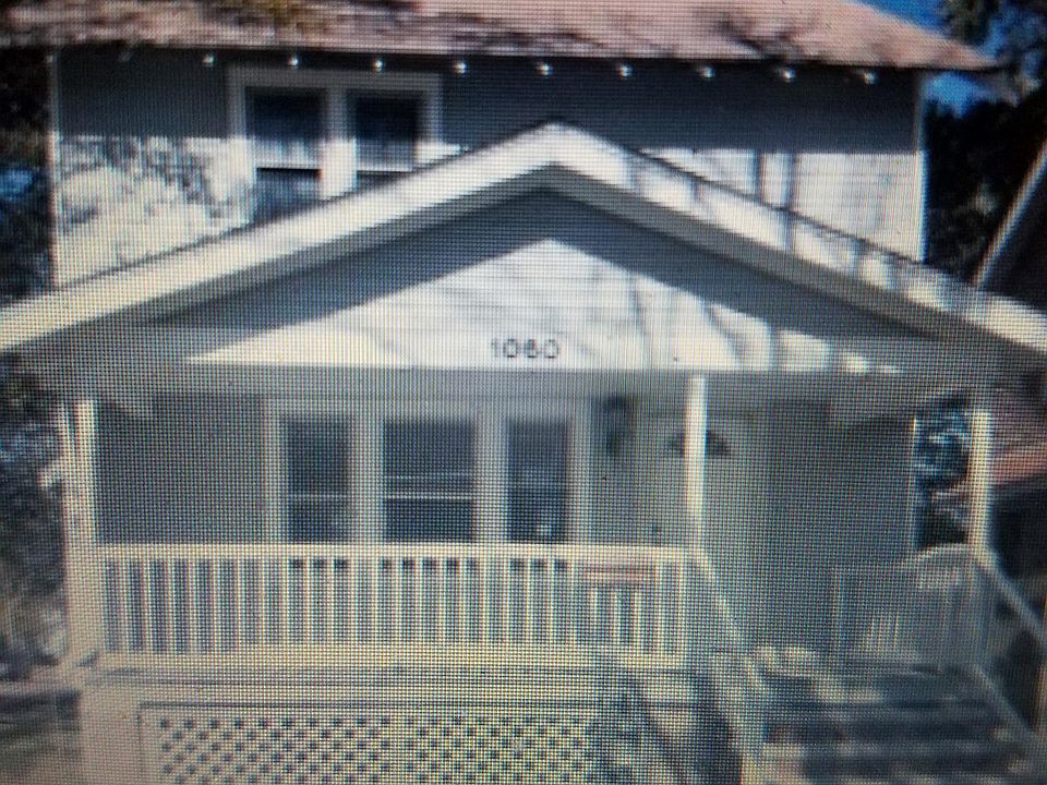 1st image of 1060 W 12th St