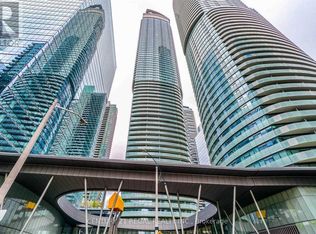 14 York St #2111, Toronto, ON M5J 0B1