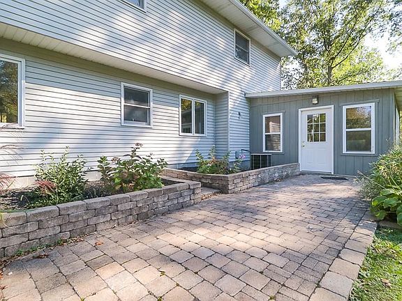 5th image of 376 Buckeye Dr