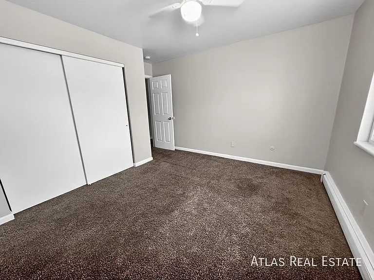 4357 N Chestnut St #202 — Photo 16
