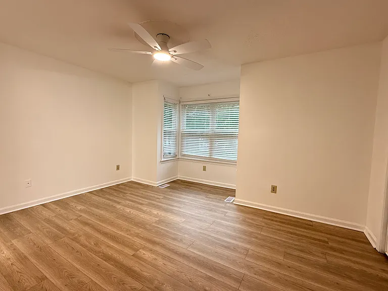 1108 Palmerton Dr — Photo 25