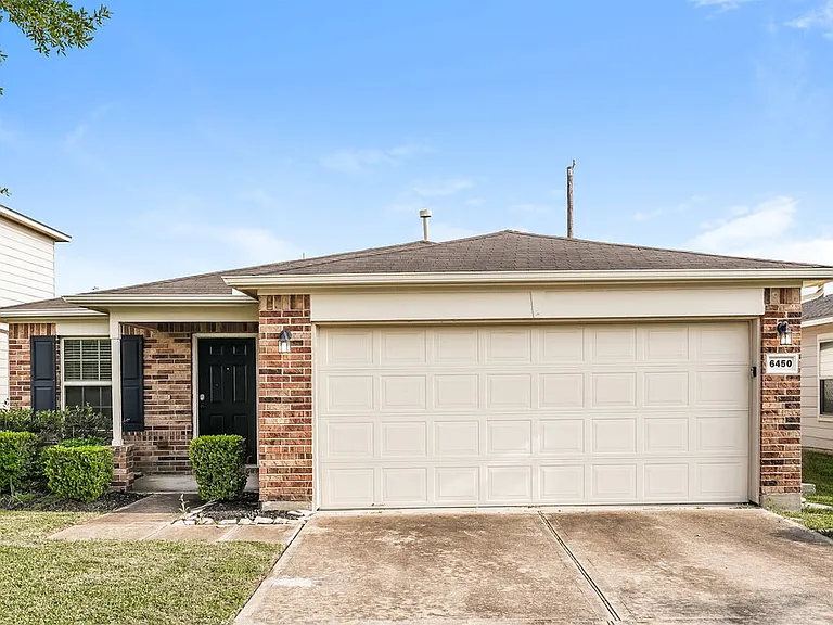 6450 Dayridge Ln — Photo 1