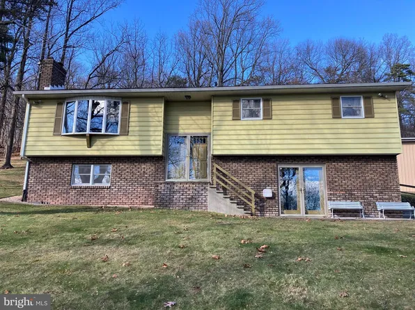 5680 Crone Rd, Dover, PA 17315