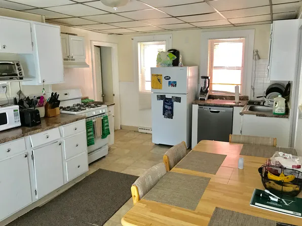 120 Gore St #1, Cambridge, MA 02141