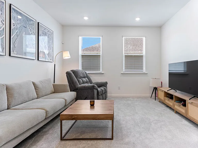 1537 Underbrush Dr — Photo 29