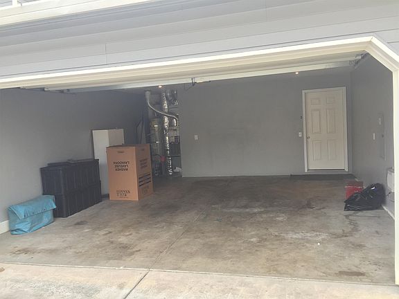 2-Car Garage