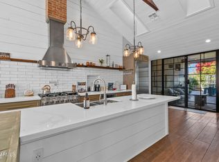 4402 E TURNEY Avenue, Phoenix, AZ 85018