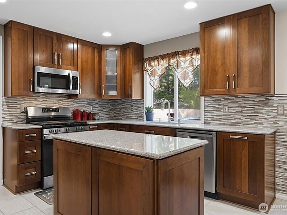 4th image of 11949 Mayfair Avenue SW