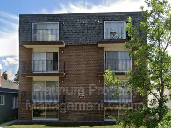 923 3rd Ave NW Unit 102, Calgary, AB T2N 0J7