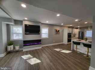 16 Waldron Ave, Pikesville, MD 21208