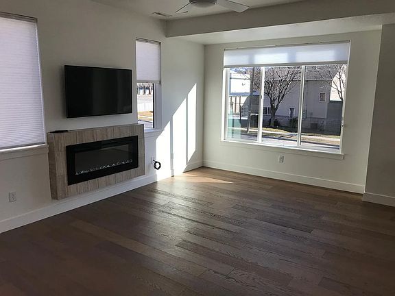 3rd image of 3007 S Elgin Hill Ct