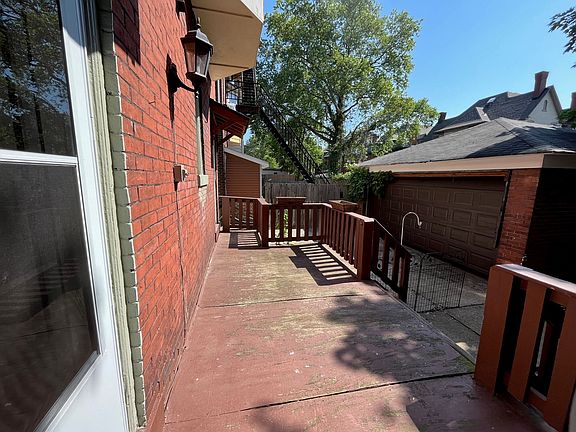 2nd image of 357 Stratford Ave APT 1