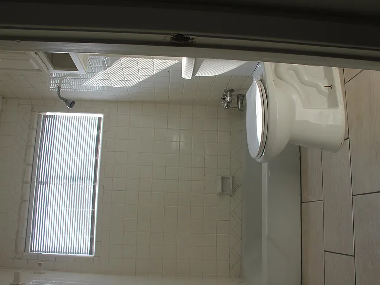 670 Georgia Ave #7 — Photo 6