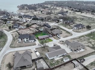 650 Woodcrest Ln, Lakewood Village, TX 75068