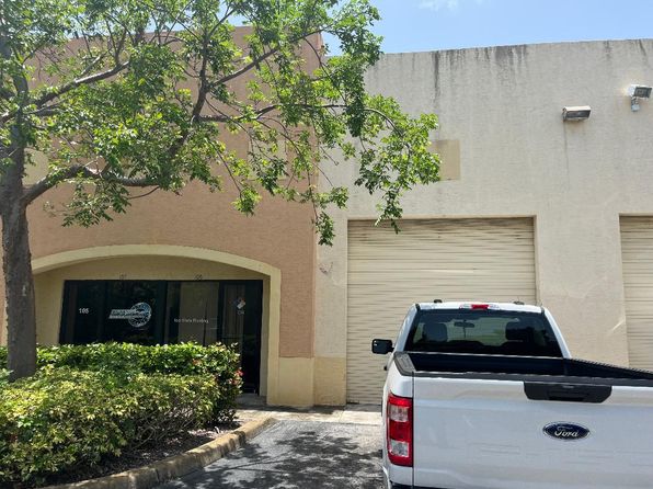 2660 NW 15th Ct STE 106