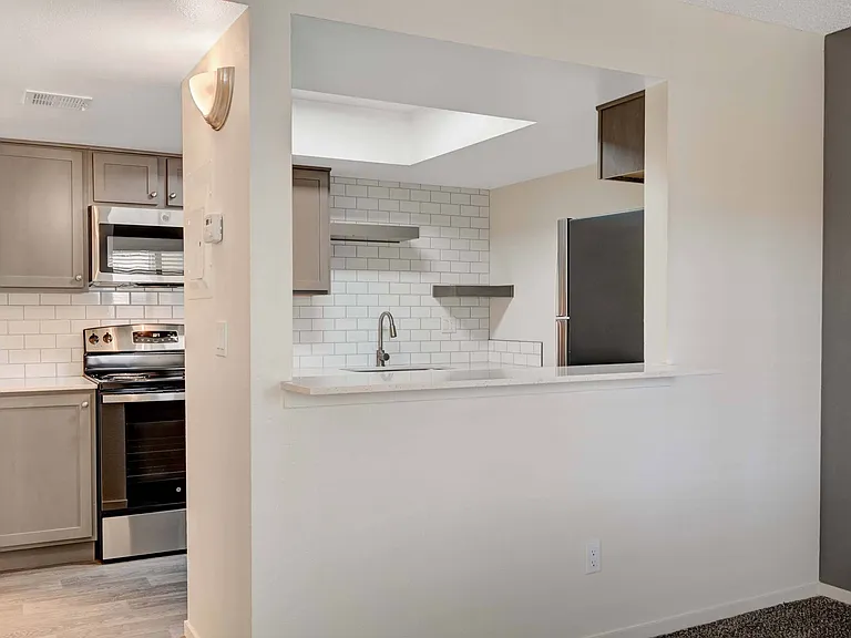 Solstice Apartment Homes — Photo 33