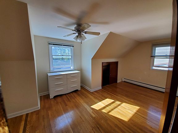5th image of 2 Wheatley Ave Floor 2