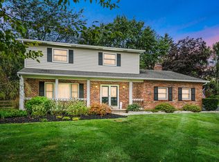 3555 Rolling Hills Ln, Grove City, OH 43123