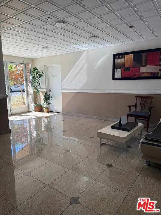 2 bed, 2.0 bath, 1010 sqft, $2,850 — Photo 2