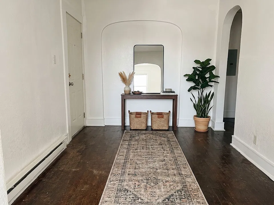 727 W Park Ave