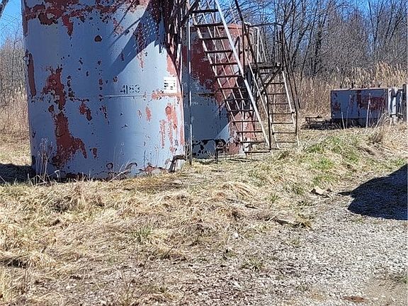 2nd image of Clay Rd