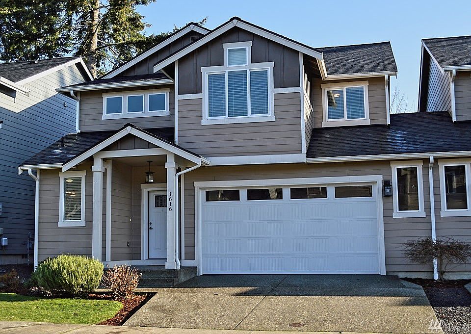 1st image of 1616 Amethyst St SE