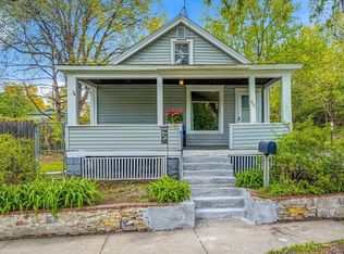 891 Benhill Rd, Saint Paul, MN 55105