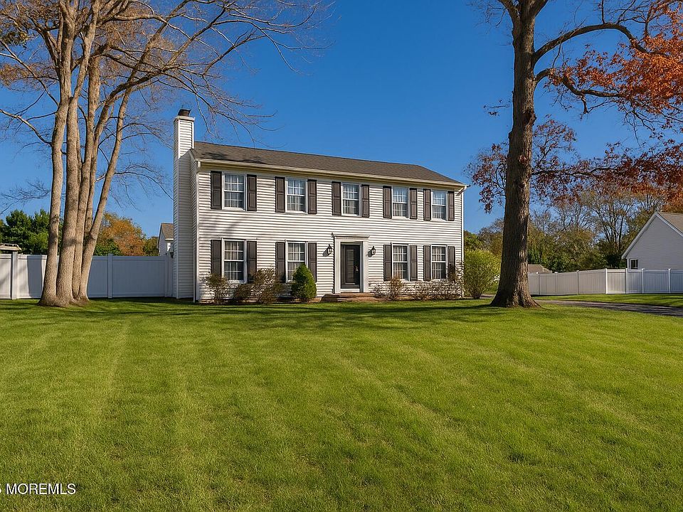 1st image of 109 Foxhollow Drive