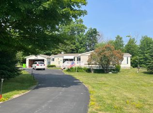 W1906 Us Highway 2 W, Saint Ignace, MI 49781