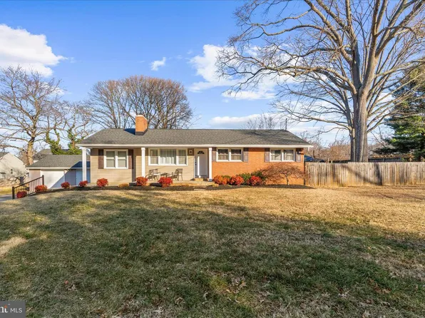 706 Fairway Dr, Annapolis, MD 21409