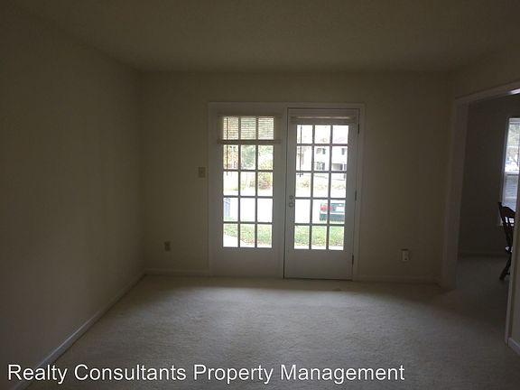 5th image of 4608A Lawndale Dr
