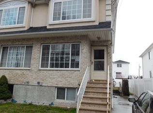873 Travis Ave, Staten Island, NY 10314