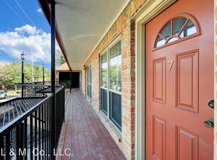 611 Hawthorne St #7, Houston, TX 77006