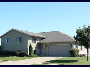 1724-1726 Montclair Pl, Fort Atkinson, WI 53538