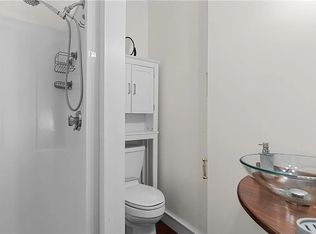 36 Connection St, Newport, RI 02840