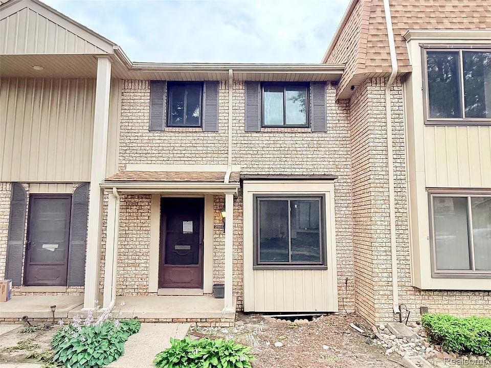 1st image of 29105 Yorkshire Ln